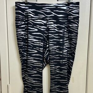 Lane Bryant LIVI Black and Silver Zebra Print Leggings SZ 18/20